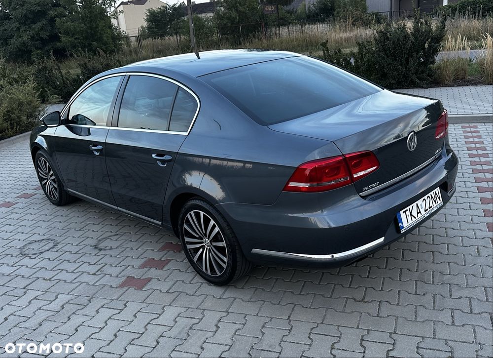 Volkswagen Passat - 2