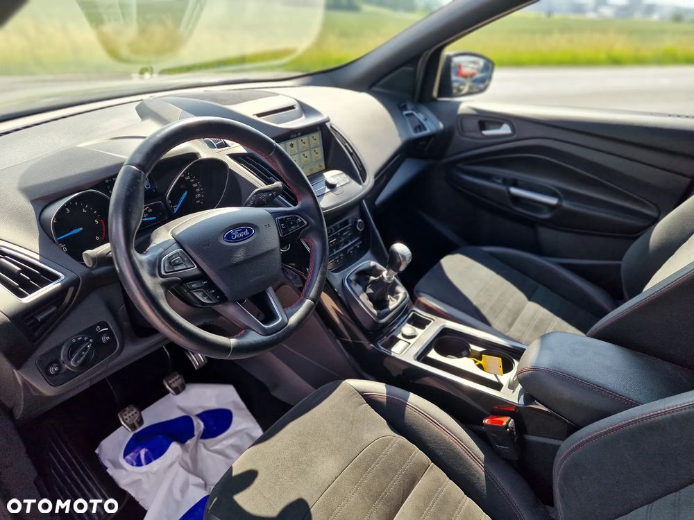 Ford Kuga 1.5 EcoBlue ST-LINE - 19