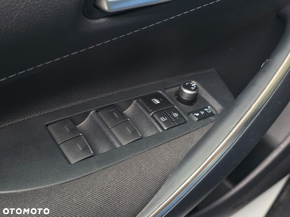 Toyota Corolla 1.8 Hybrid Comfort - 16