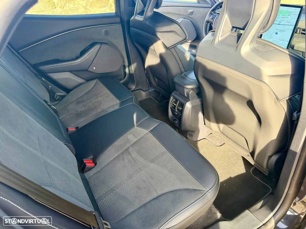 Ford Mustang Mach-E AWD GT - 21