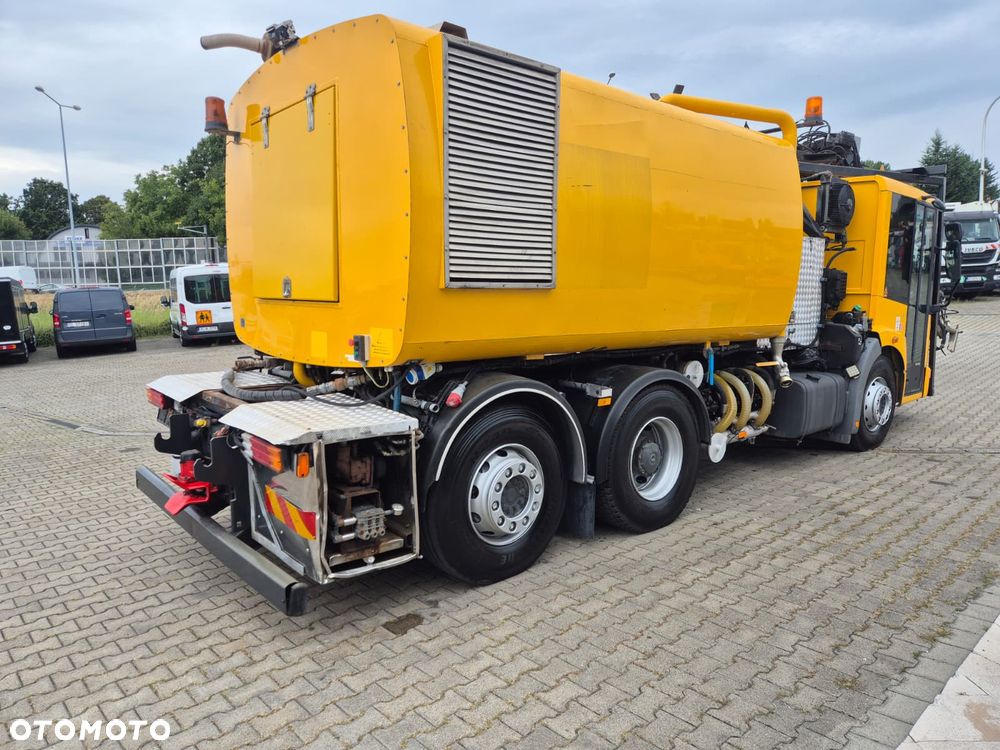 Mercedes-Benz Econic 2629 6X2 / SYSTEM CZYSZCZENIA DRÓG LUB TUNELI / ARMATKA NA WODĘ  / 300 LITRÓW NA MINUTE / CZYSZCZENIE TUNELI I BANERÓW / CZYSZCZENIE DRÓG / UTRZYMYWANIE CZYSTOSCI / EURO 5 / SERWISOWANY / 10500L + 500L / PODGRZEWANIE WODY / GENERATOR PRĄDU - 6