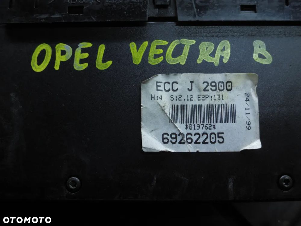 PANEL NAWIEWU KLIMATYZACJI VECTRA B 69262205 95-99r - 2