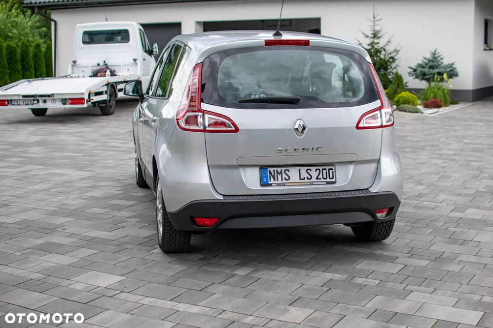 Renault Scenic - 18