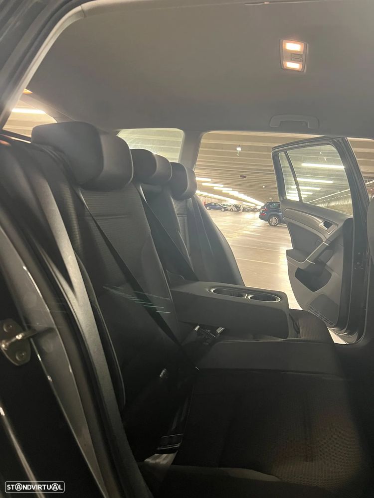 VW Golf Variant 1.6 TDi Confortline - 14