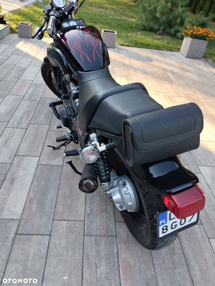 Yamaha V-MAX - 9