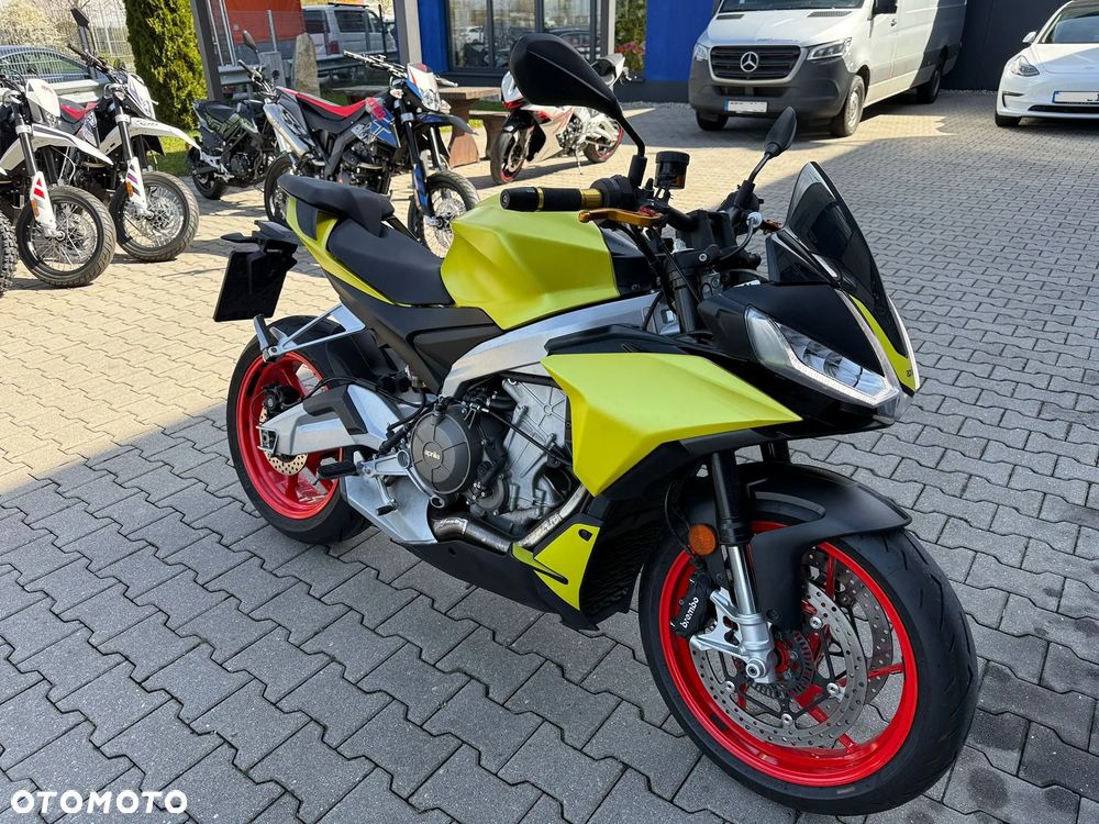 Aprilia Tuono - 4