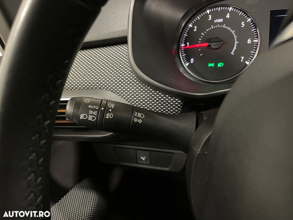 Dacia Sandero Stepway TCe 90 MT6 Comfort - 20