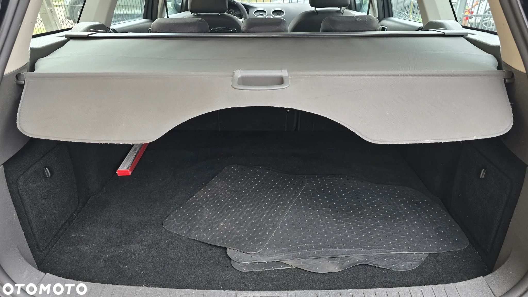 Ford Focus 1.6 Comfort - 11
