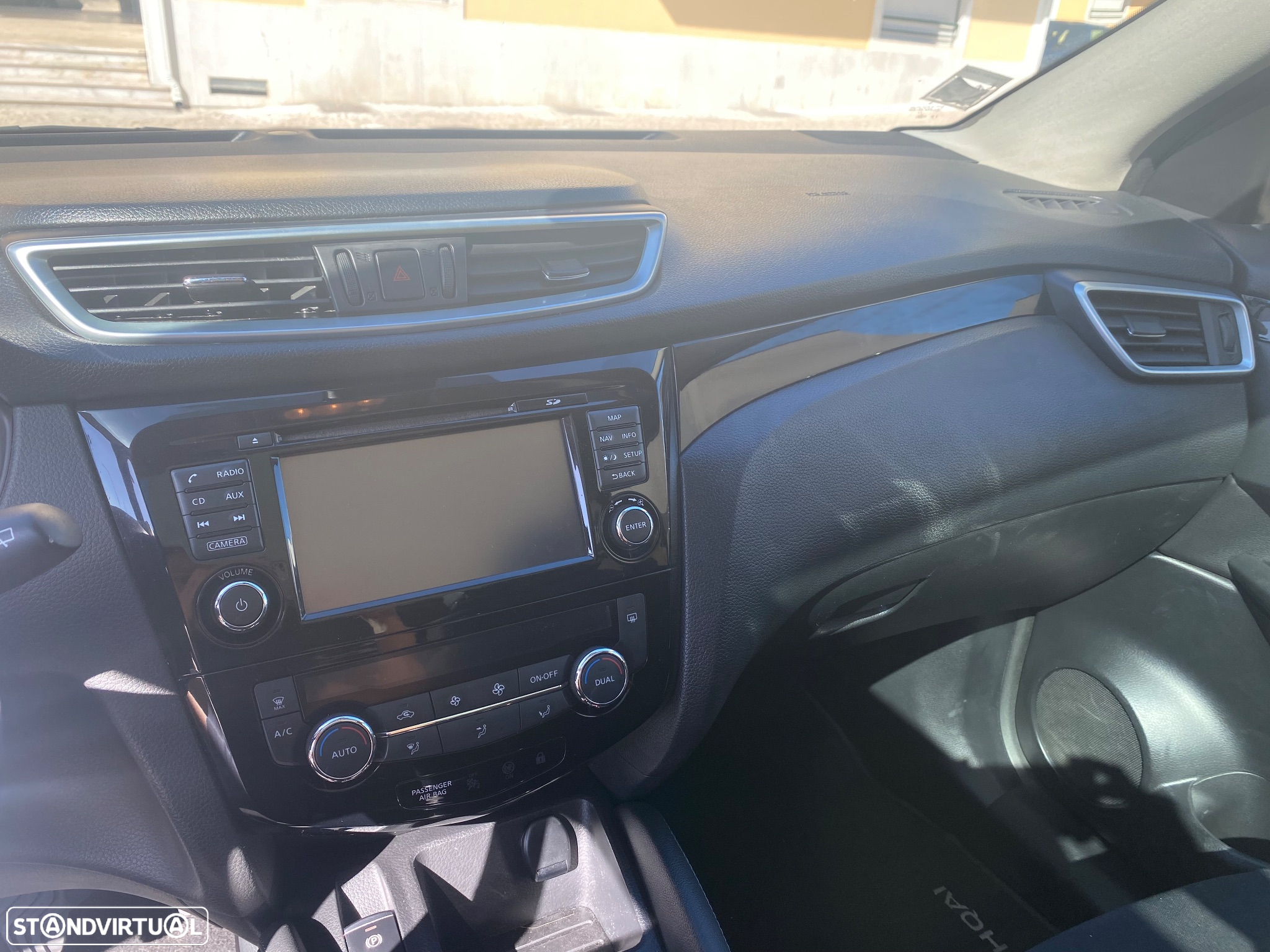 Nissan Qashqai 1.5 dCi N-Connecta Business - 26