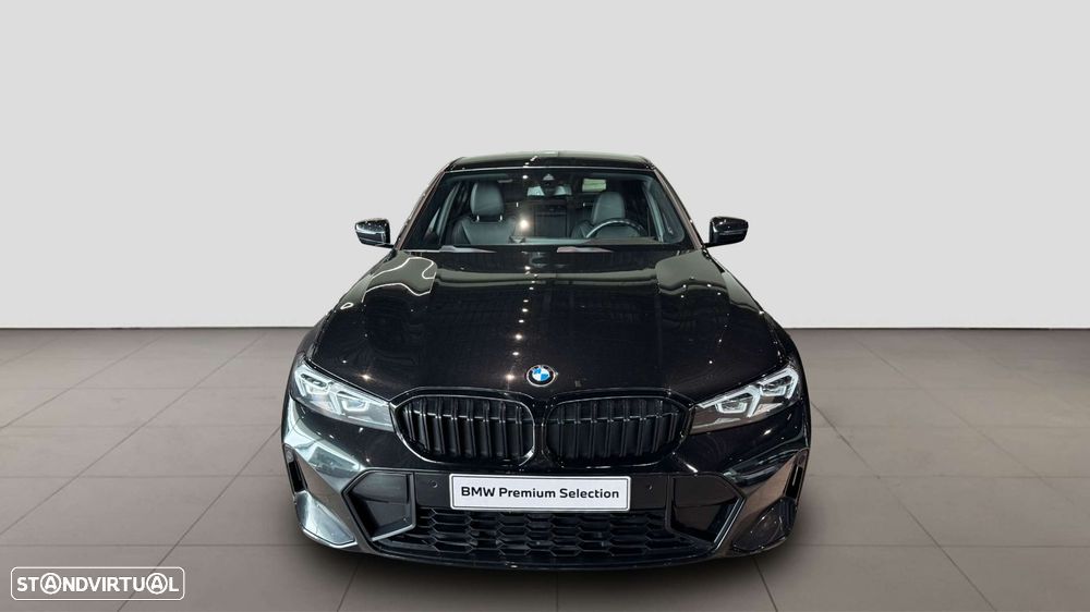 BMW 318 d Pack Desportivo M Auto - 3