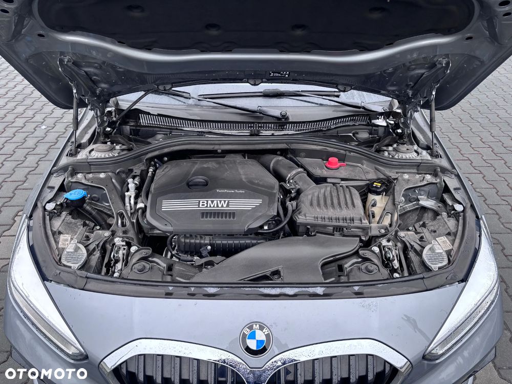 BMW Seria 1 118i Sport Line - 24