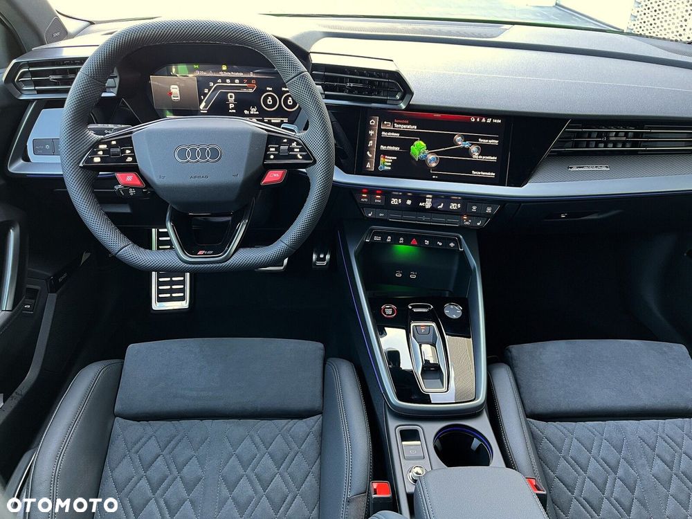 Audi RS3 Limousine - 4