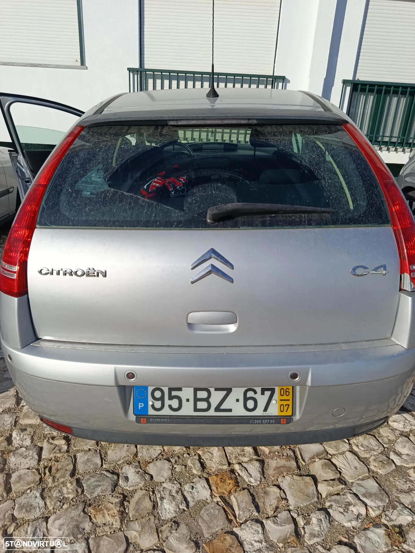 Citroën C4 1.4 16V SX - 8