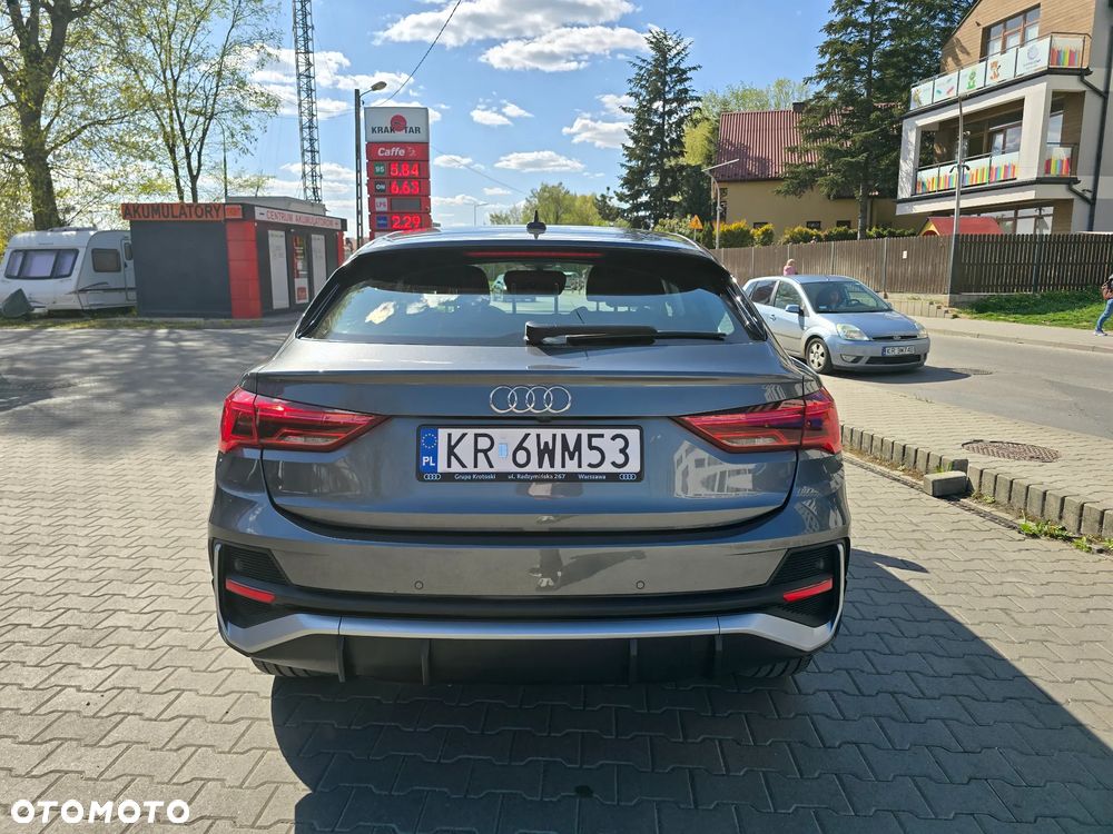 Audi Q3 Sportback - 9