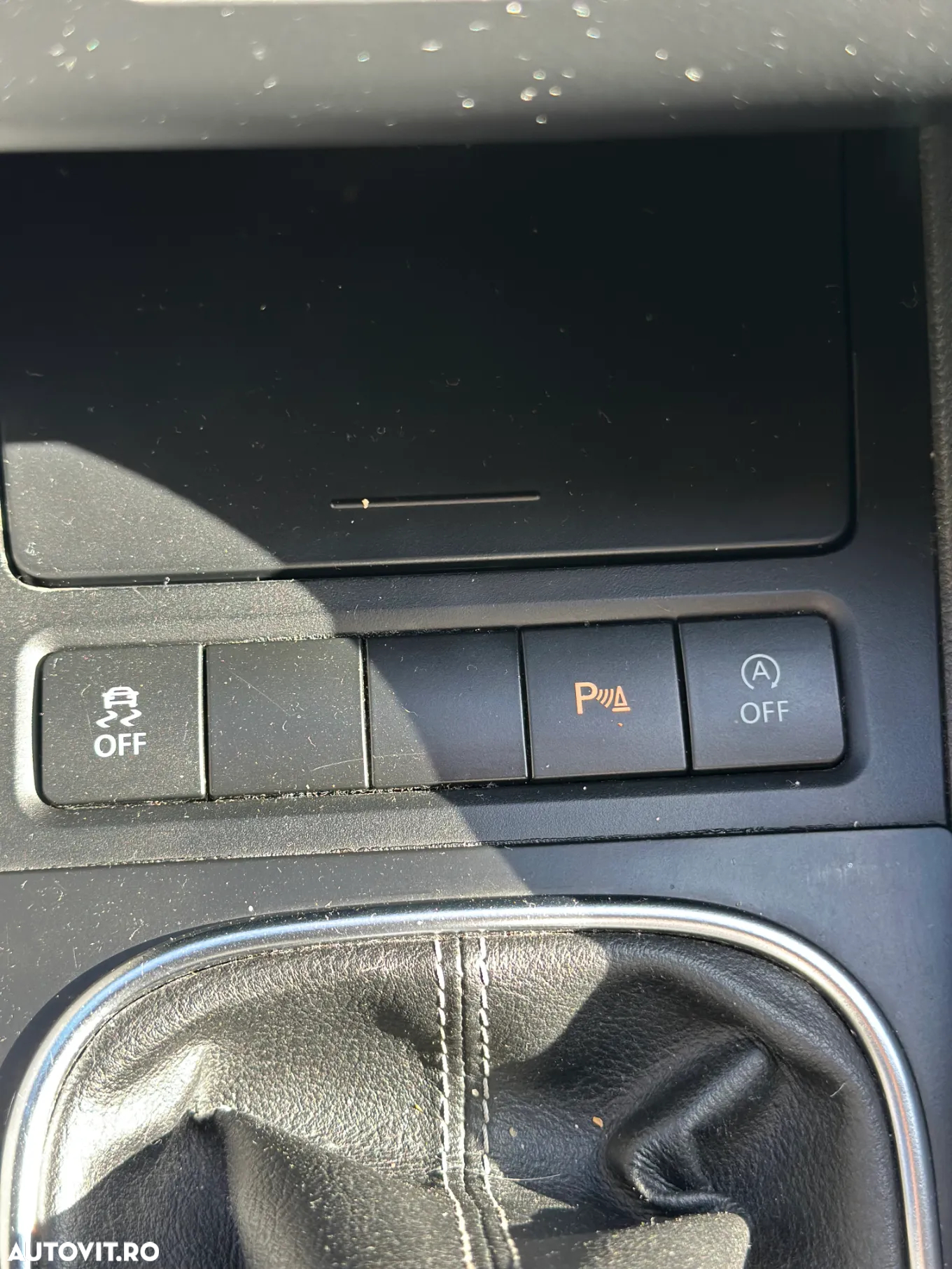 Volkswagen Golf 1.6 TDI DPF Trendline - 17