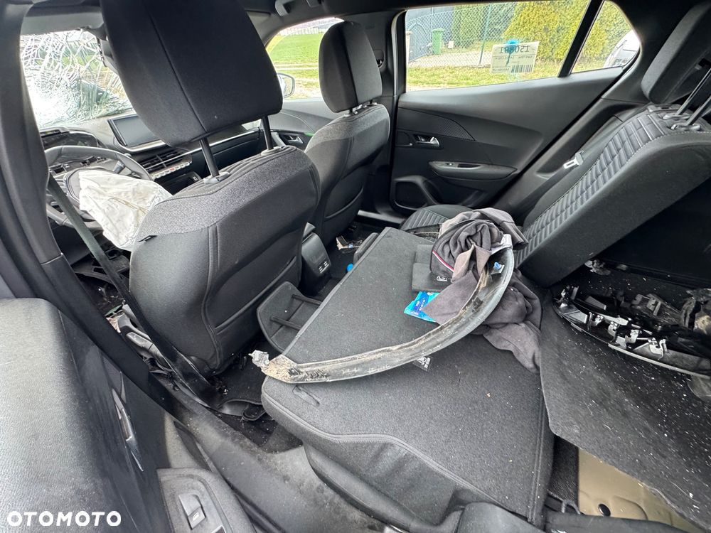 Peugeot 2008 - 7