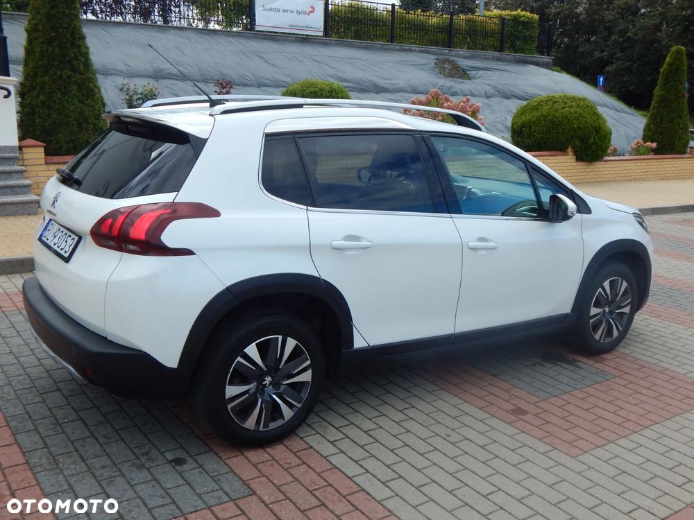 Peugeot 2008 1.2 Pure Tech GPF Allure S&S - 7