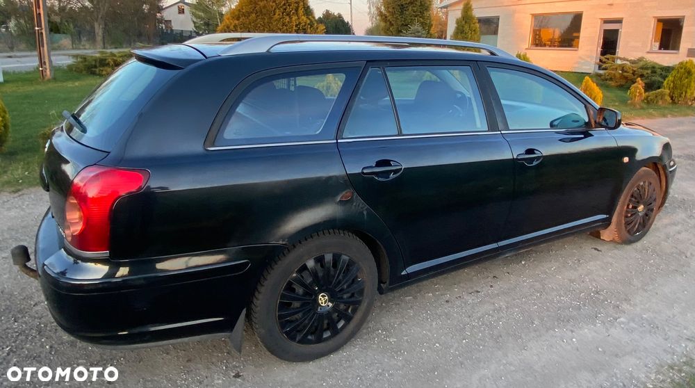 Toyota Avensis 1.8 VVT-i Sol - 23