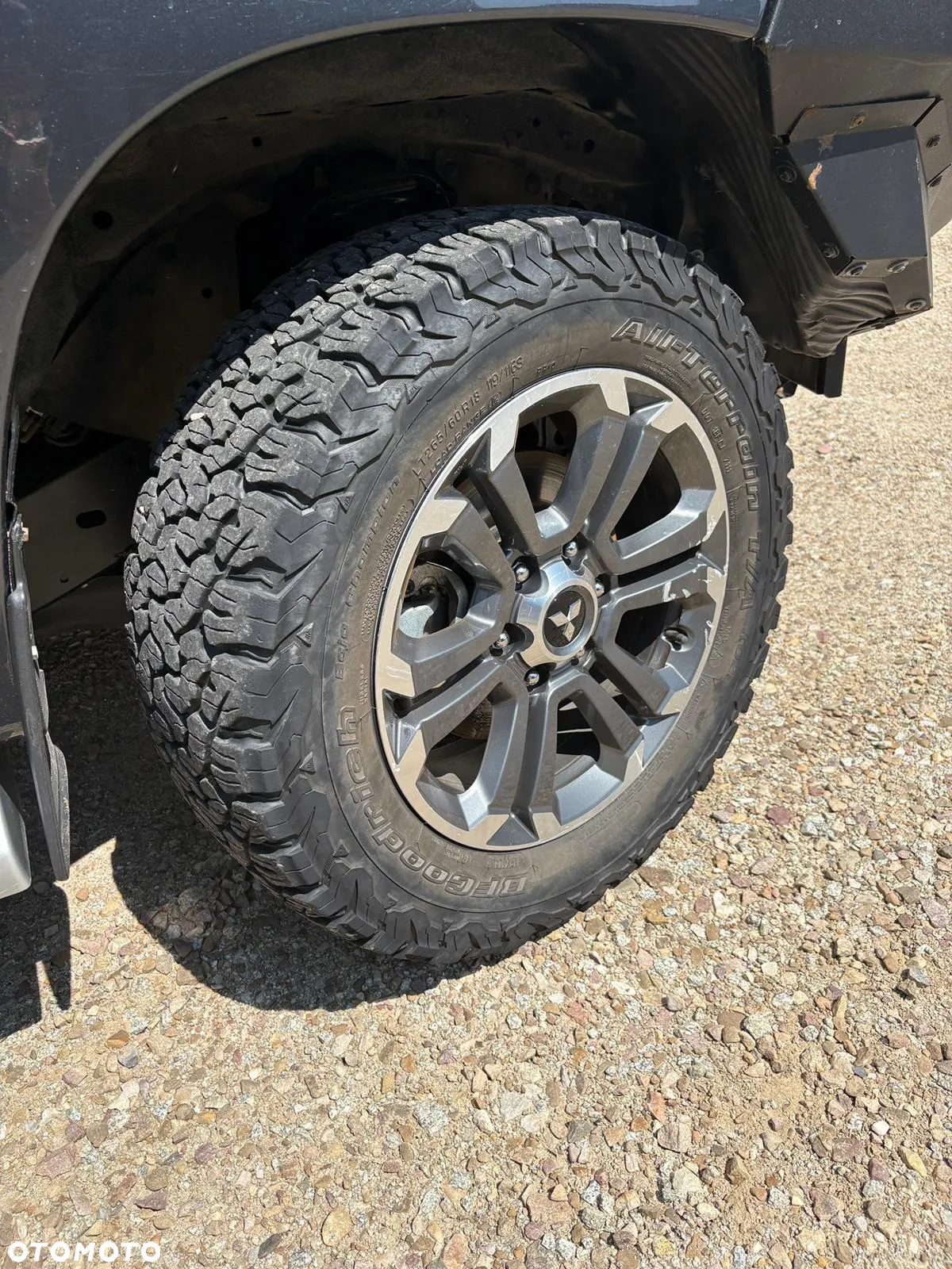 Mitsubishi L200 - 28