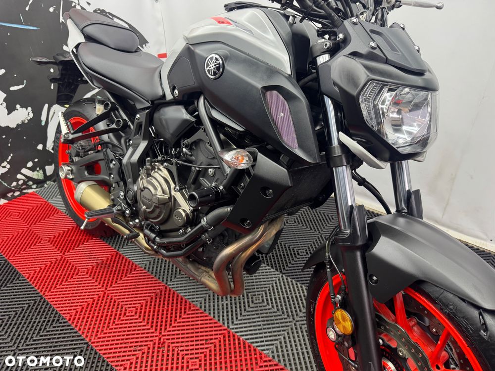 Yamaha MT - 37