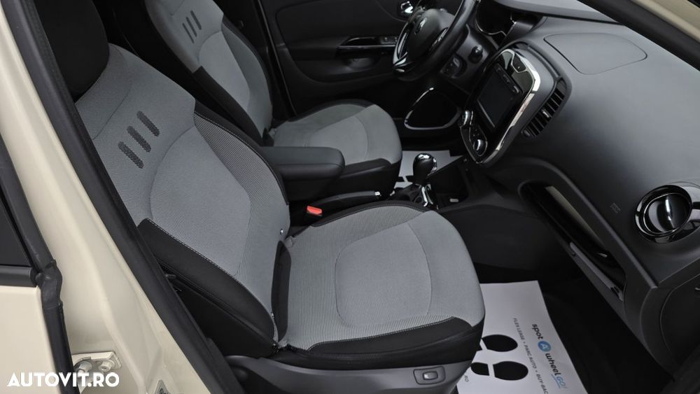 Renault Captur - 19