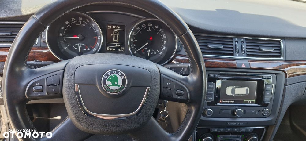 Skoda Superb 2.0 TDI Elegance - 7