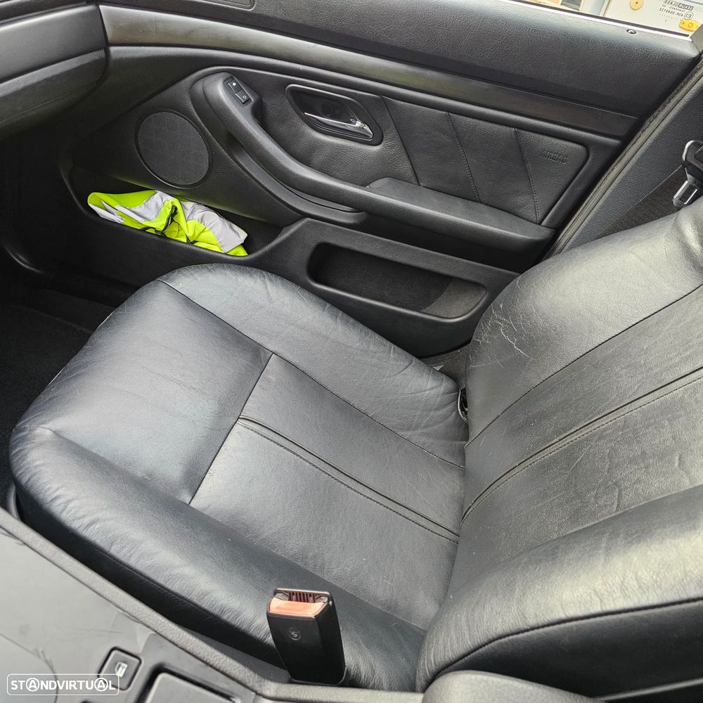 BMW 530 dA Touring - 29