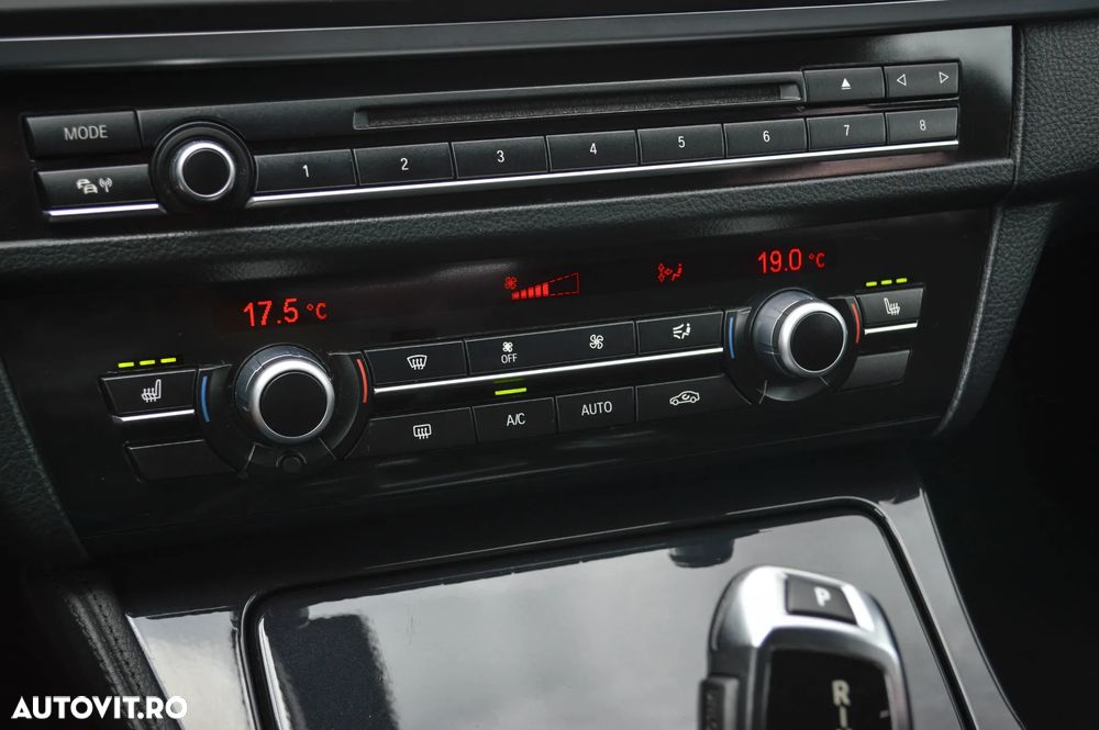 BMW Seria 5 520d Sport-Aut. - 26