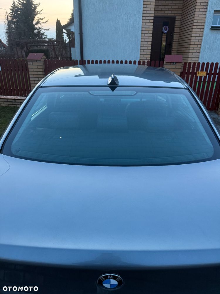 BMW Seria 5 - 32