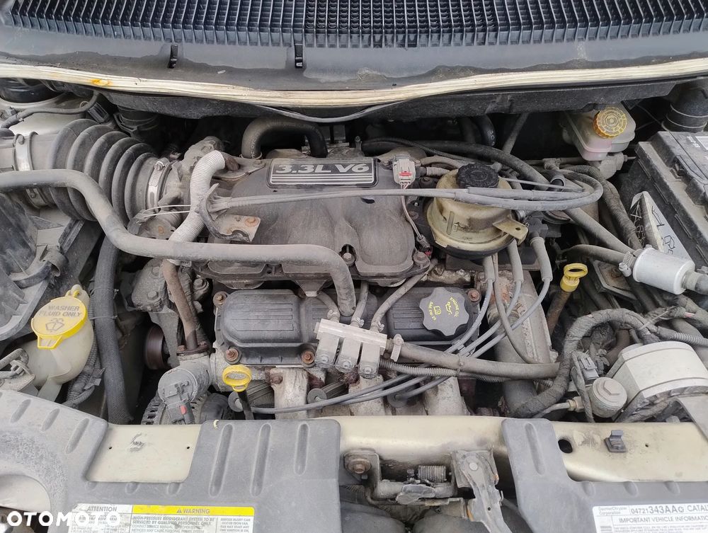 Chrysler Town & Country 3.3 - 10