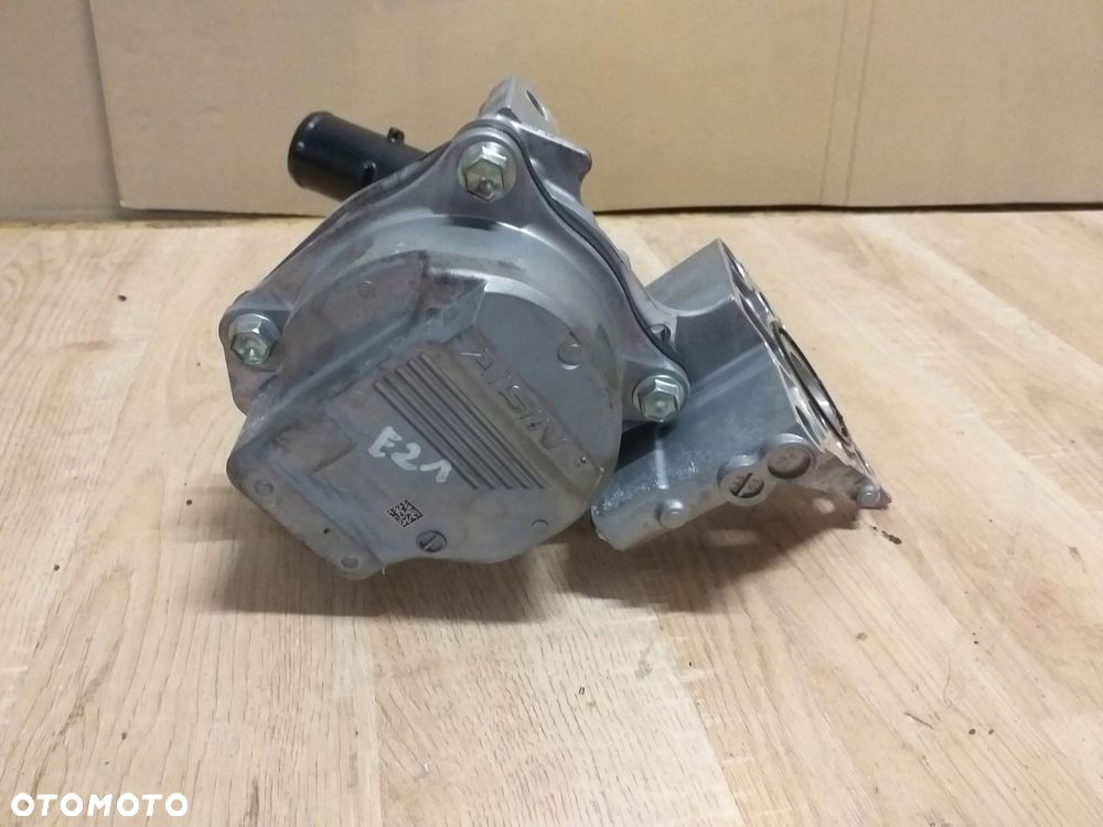 TOYOTA COROLLA E21 pompa wody 2,0 hybr RAV4 V - 2