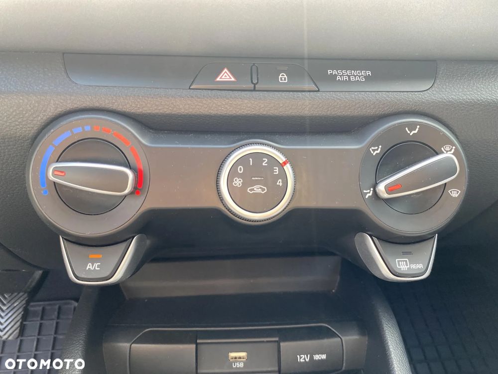 Kia Stonic 1.0 T-GDI M - 22