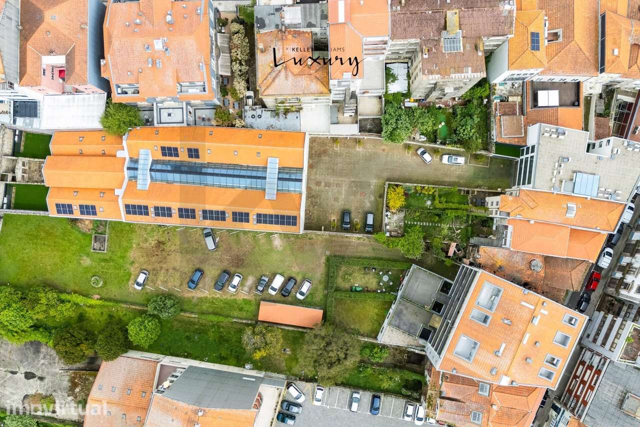 EDIFÍCIO CORPORATIVO DE 1.582 M² EM CONDOMÍNIO PRIVADO NO CENTRO DO PO - Grande imagem: 5/41