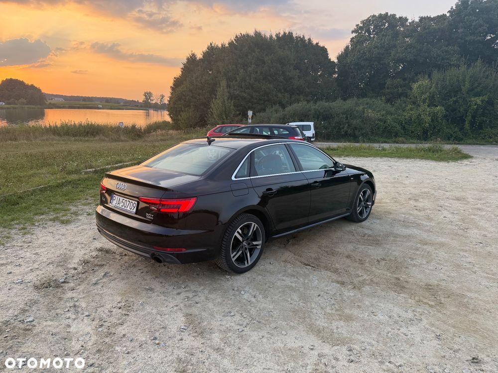 Audi A4 - 1