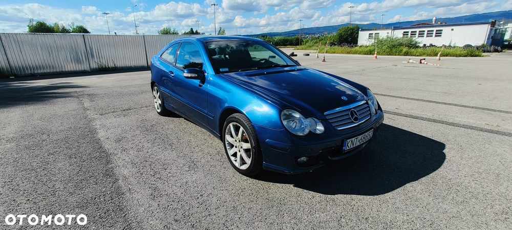 Mercedes-Benz Klasa C 180 Kompressor Automatik Sport Edition - 4