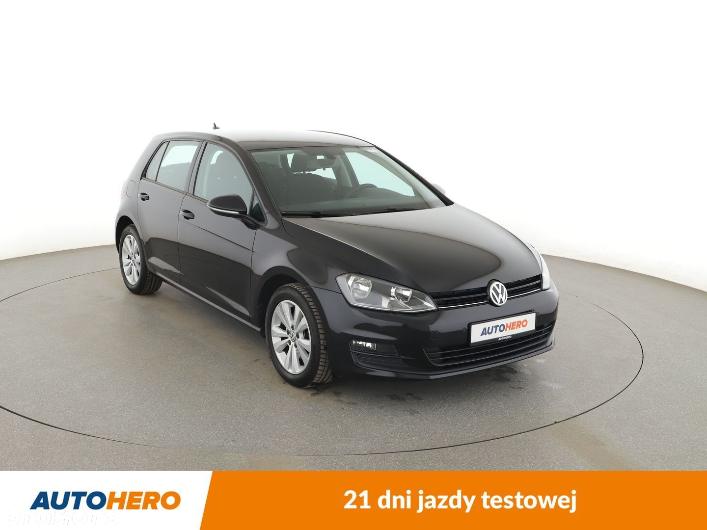 Volkswagen Golf - 8