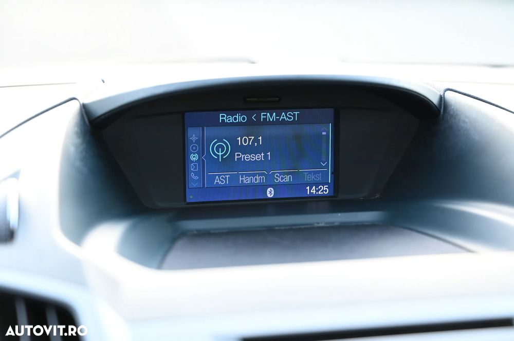 Ford Grand C-Max - 21