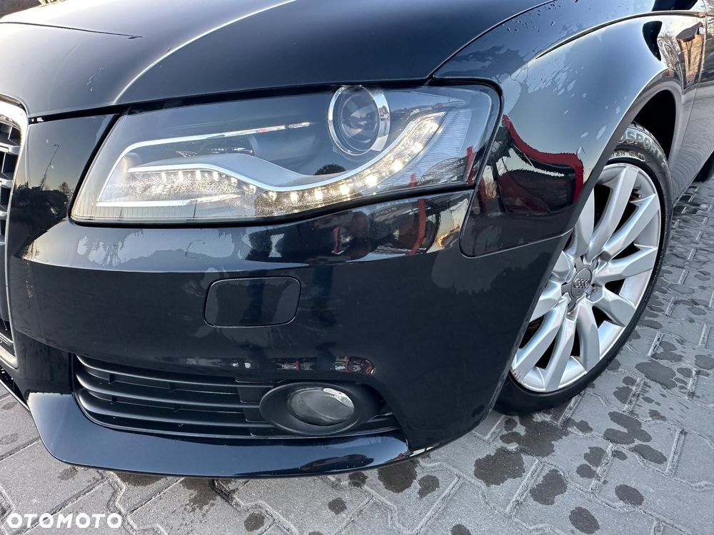 Audi A4 Avant 2.0 TDI Quattro Line - 35