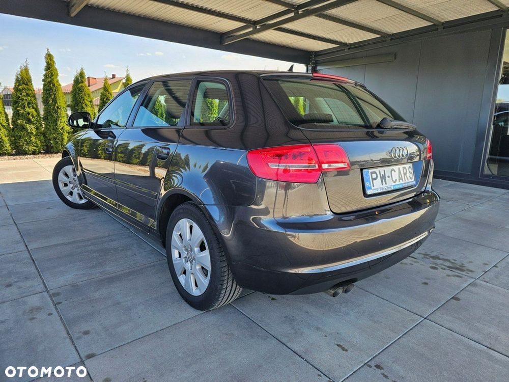 Audi A3 Sportback - 4