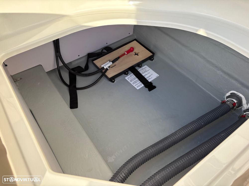 Bayliner V20 OB - 31