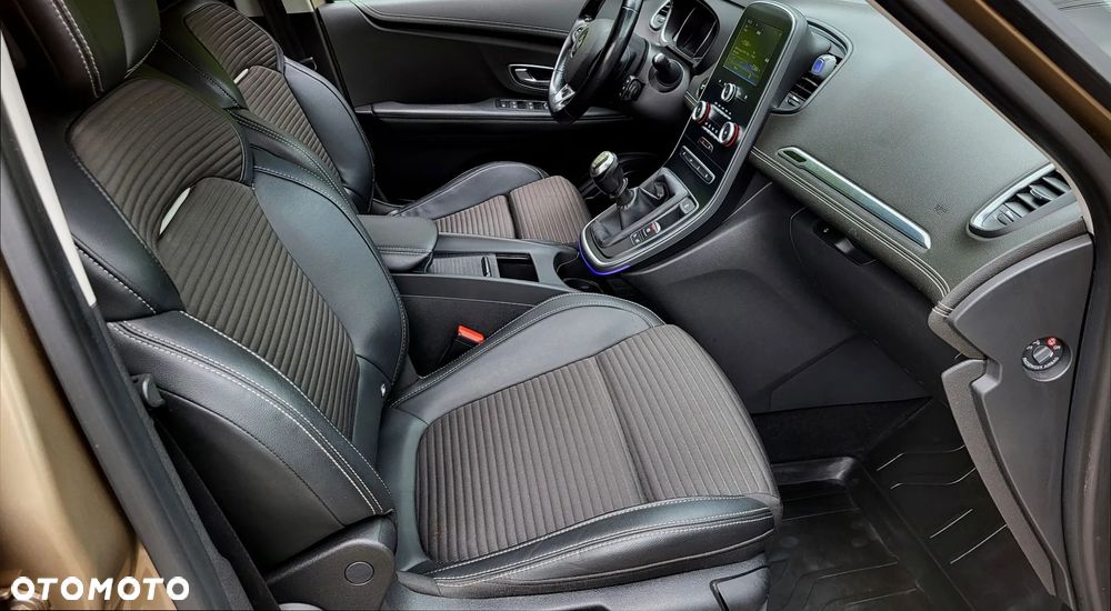 Renault Scenic ENERGY TCe 115 INTENS - 13