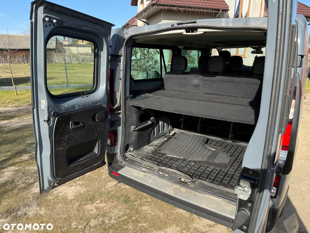 Renault Trafic - 16