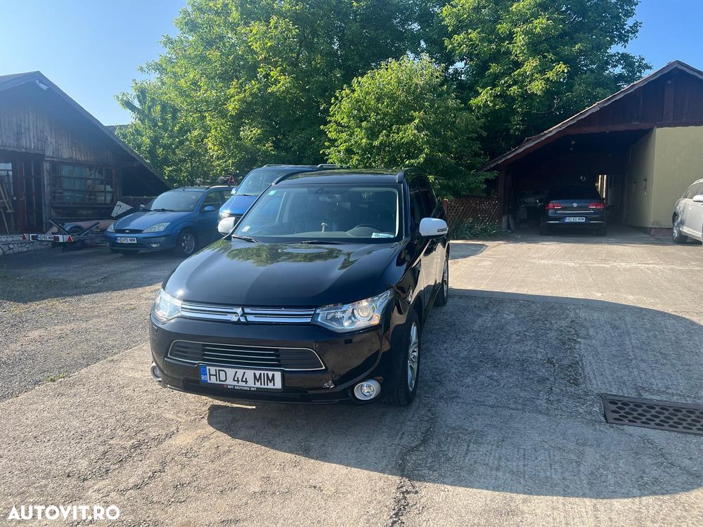 Mitsubishi Outlander 2.0 Intense A10 - 15