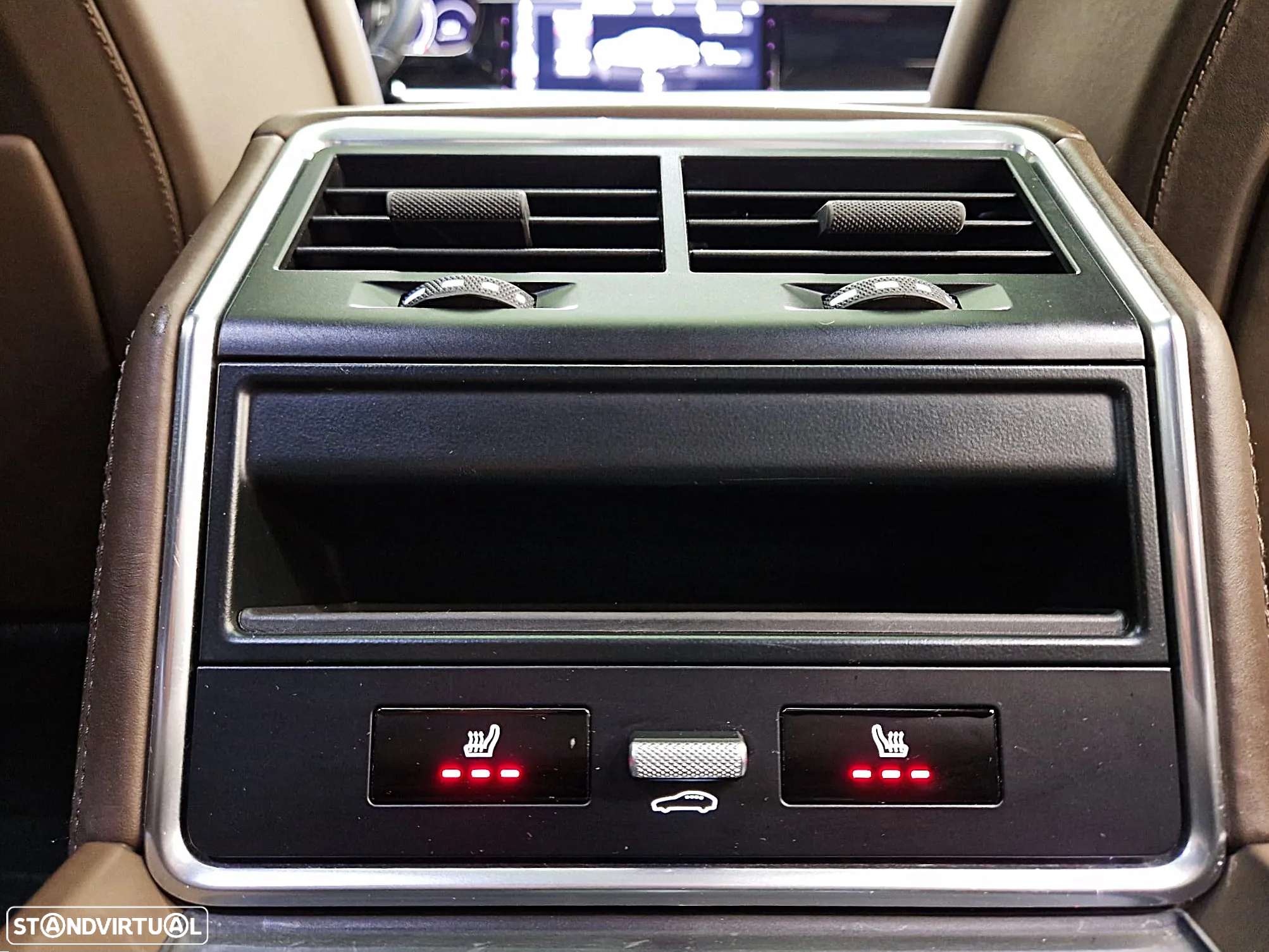 Porsche Panamera 4 E-Hybrid - 31