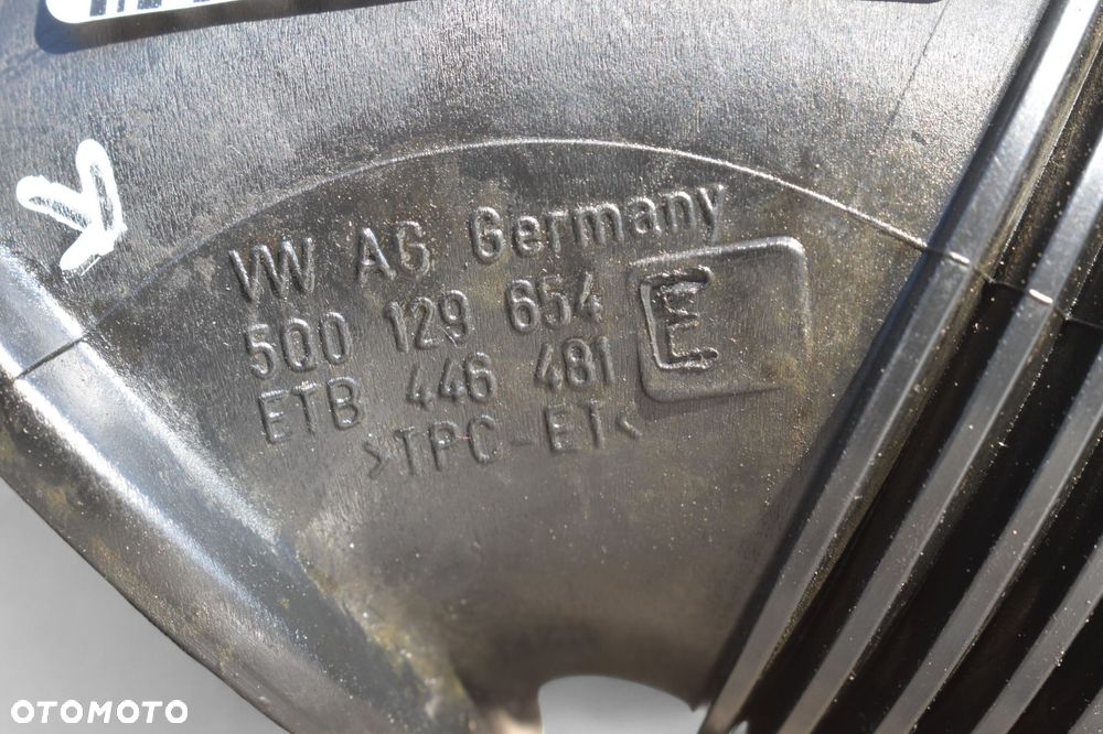 Rura Przewód Powietrza VW GOLF VII AUDI A3 8V SEAT LEON 2.0 TDI 5Q0129654E - 4