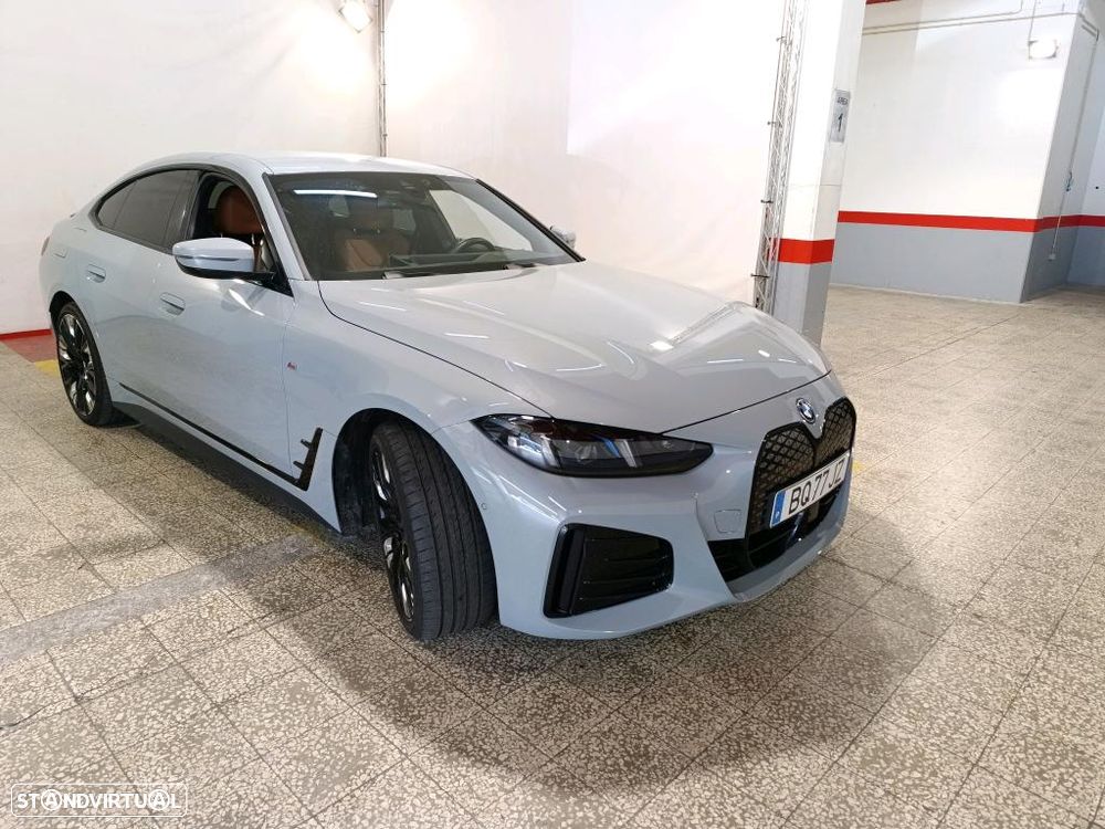BMW i4 eDrive35 Edição Desportiva M - 4