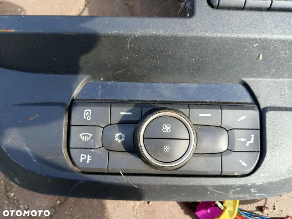 Panel sterownik nawiewu daf 106 lift euro 6 nr2136831 - 1