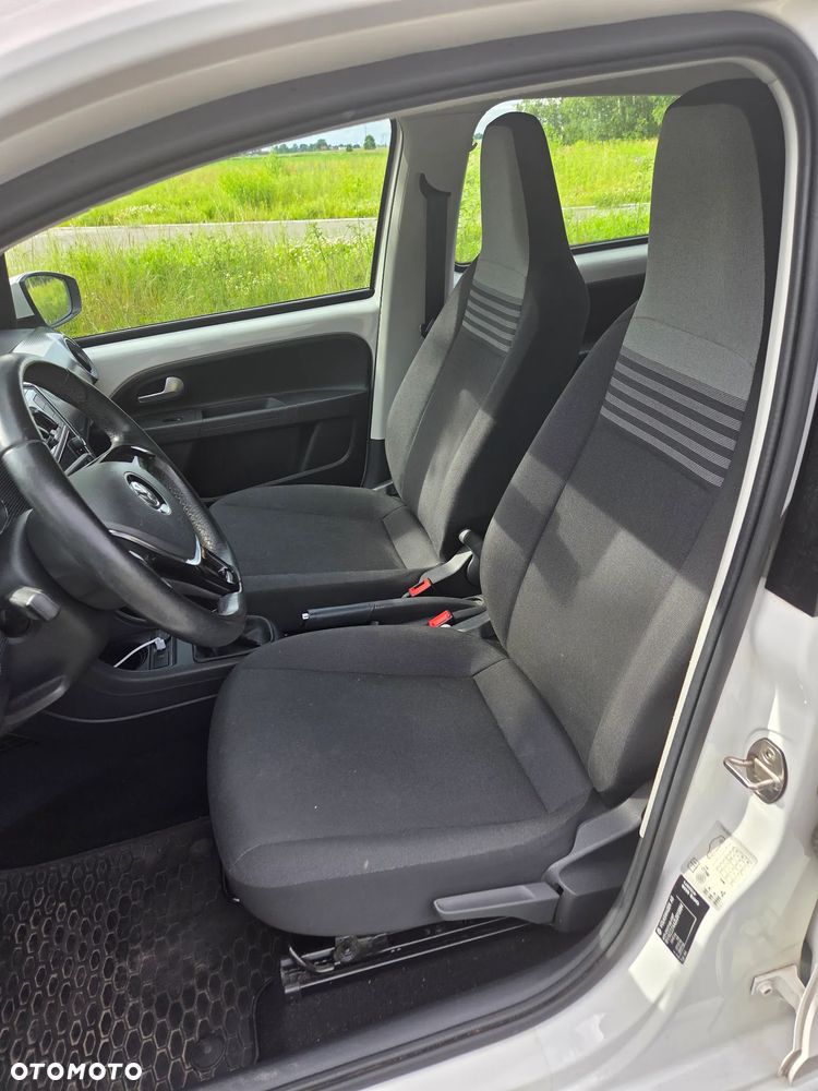Volkswagen up! 1.0 move - 11