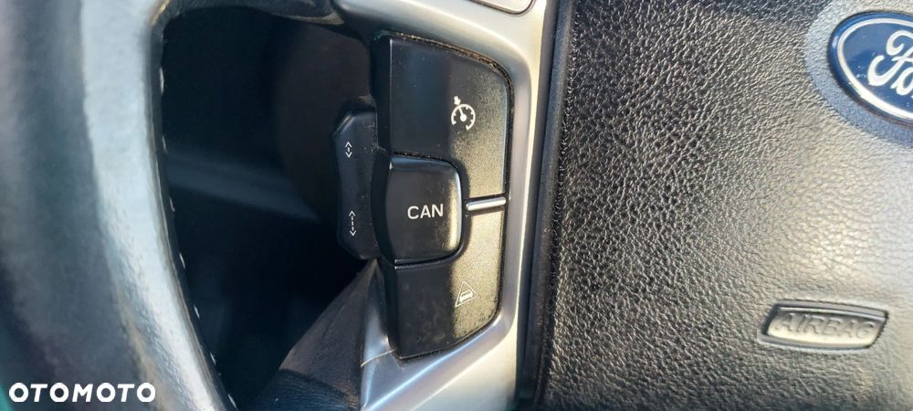 Ford Galaxy 2.2 TDCi Ghia - 19