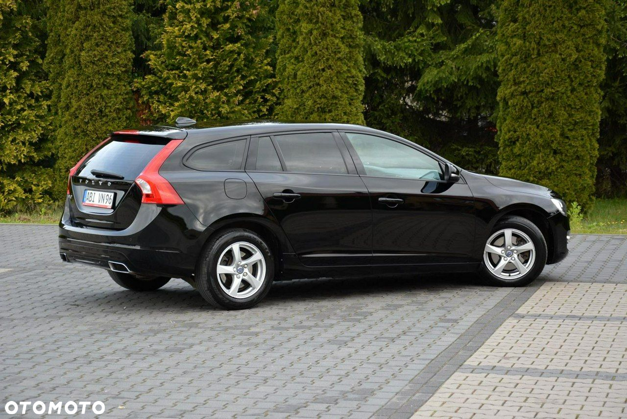 Volvo V60 D4 Geartronic Momentum Pro - 12